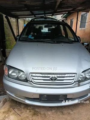 Toyota Picnic 2.0 FWD 2005 Silver