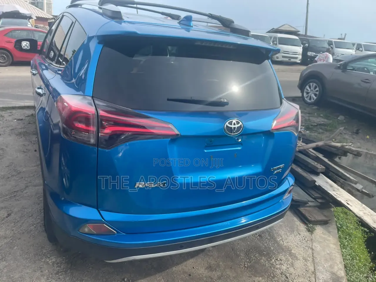 Toyota RAV4 2017 Blue