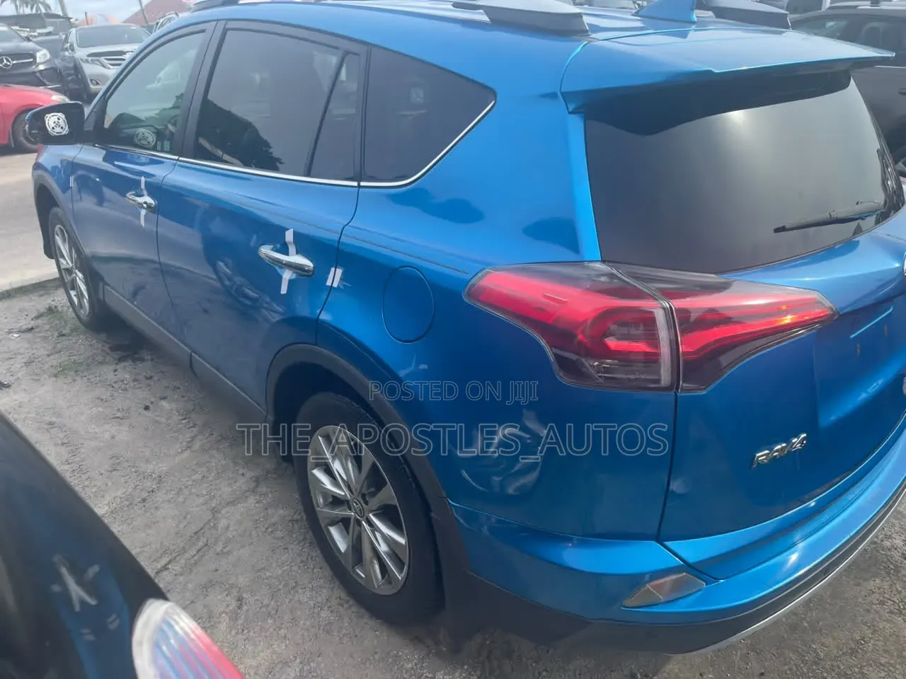 Toyota RAV4 2017 Blue