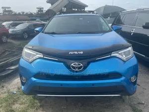 Toyota RAV4 2017 Blue