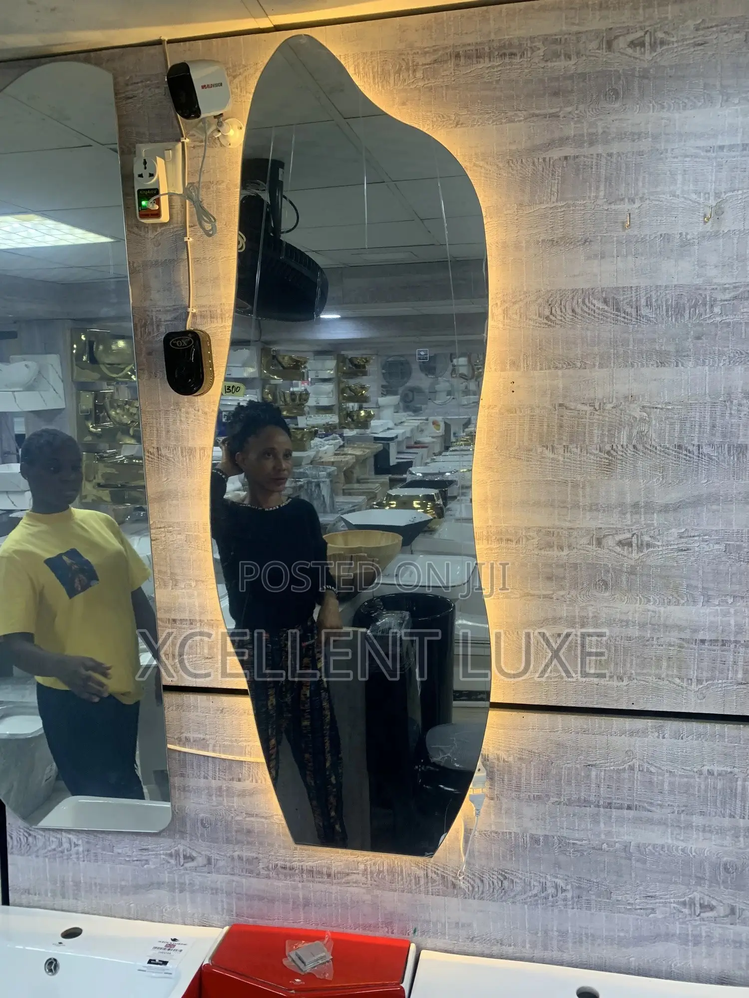 Mountain Shaped Full Length Led Mirror With 3 Lights