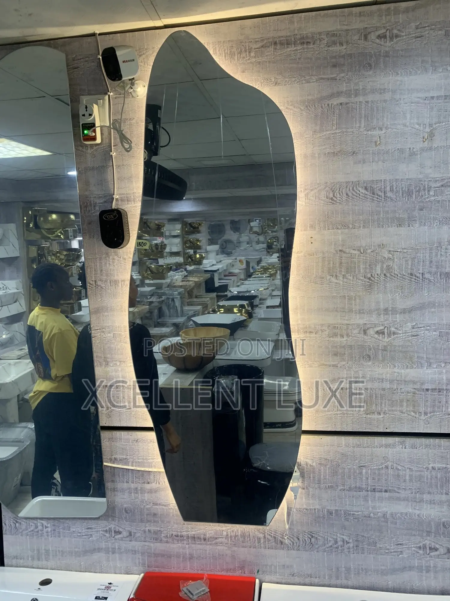 Mountain Shaped Full Length Led Mirror With 3 Lights