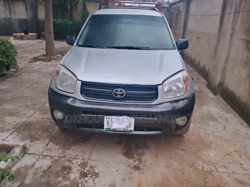 Toyota RAV4 2004 Silver