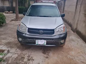 Toyota RAV4 2004 Silver
