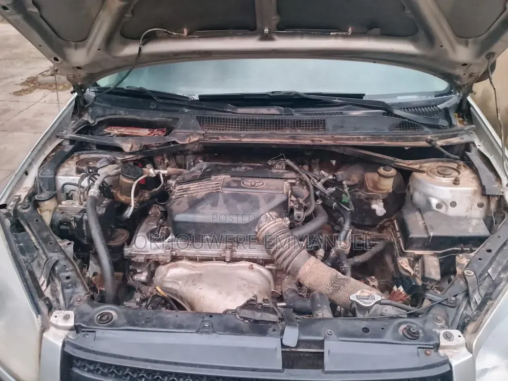 Toyota RAV4 2004 Silver