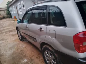 Toyota RAV4 2004 Silver