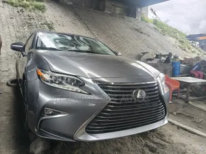 Lexus ES 2017 Gray