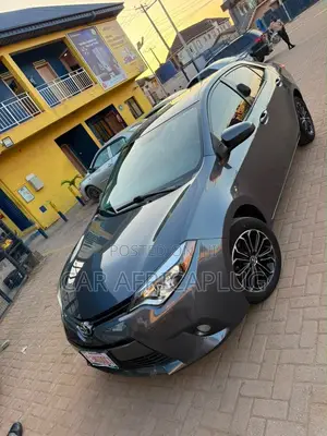 Toyota Corolla L 4dr Sedan (1.8L 4cyl 6M) 2015 Gray
