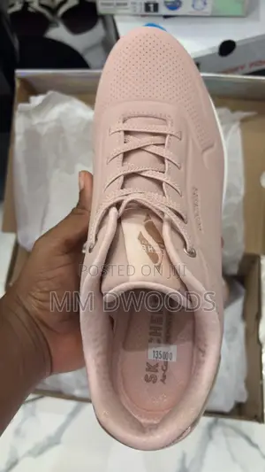 Sketchers Sneaker