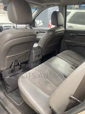 Hyundai Santa Fe SE 2012 Gray