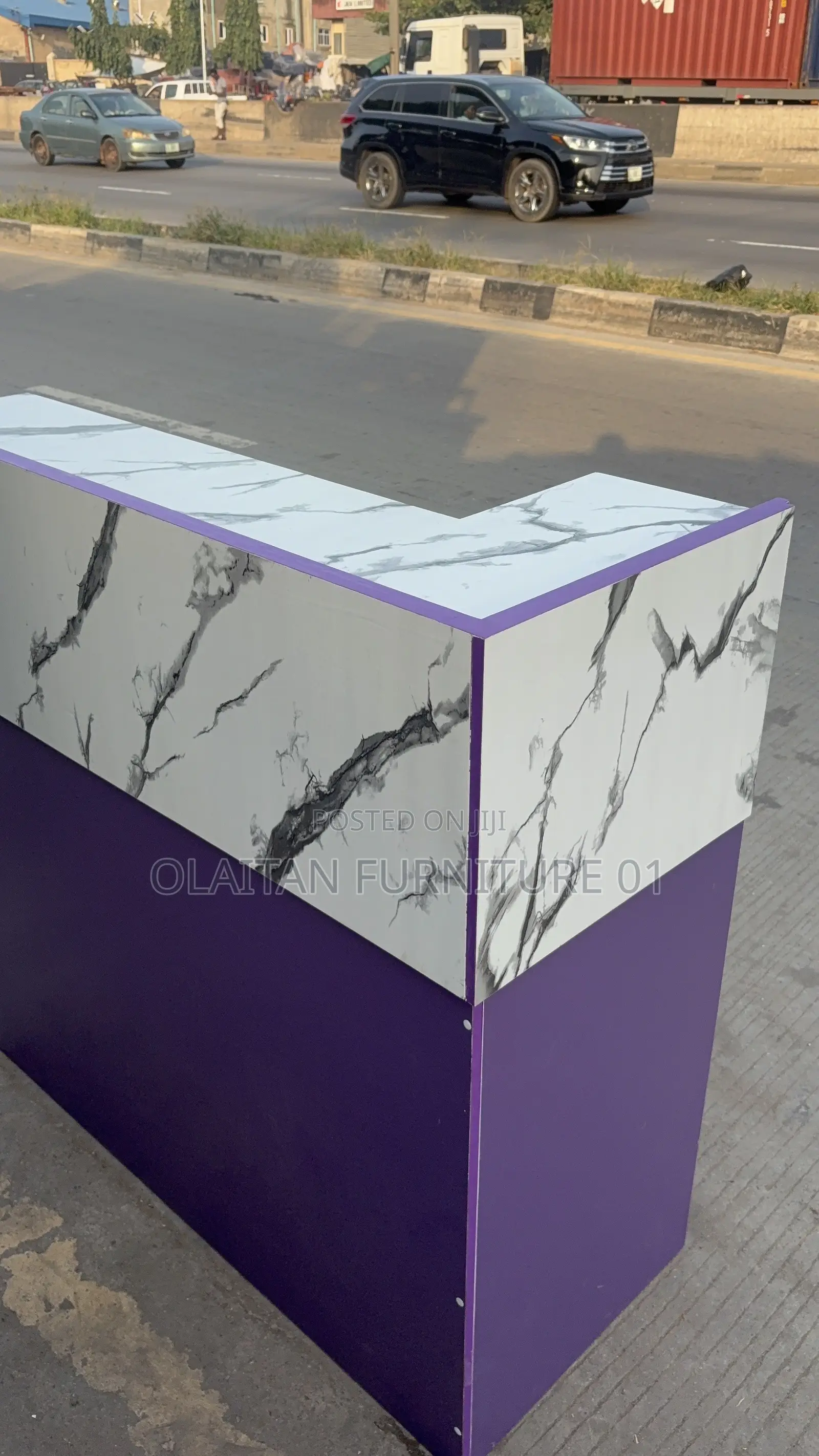 Receptionist Table