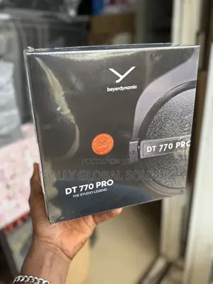 Beyerdynamic DT 770 Pro (250 Ohm) Closed-Back Studio Headphones, Black