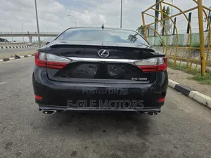 Lexus ES 2018 Black