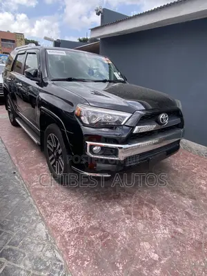 Toyota 4-Runner Limited 4x4 2018 Black