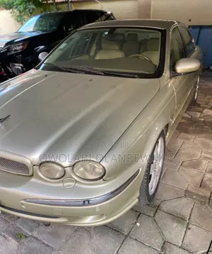 Jaguar X-Type 2003 Gold