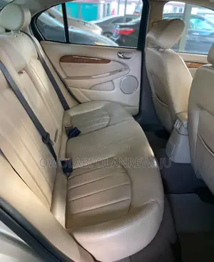 Jaguar X-Type 2003 Gold