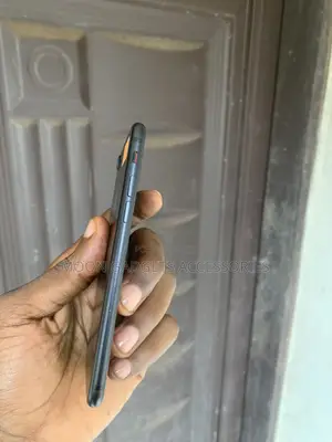 Apple iPhone 7 32 GB Black