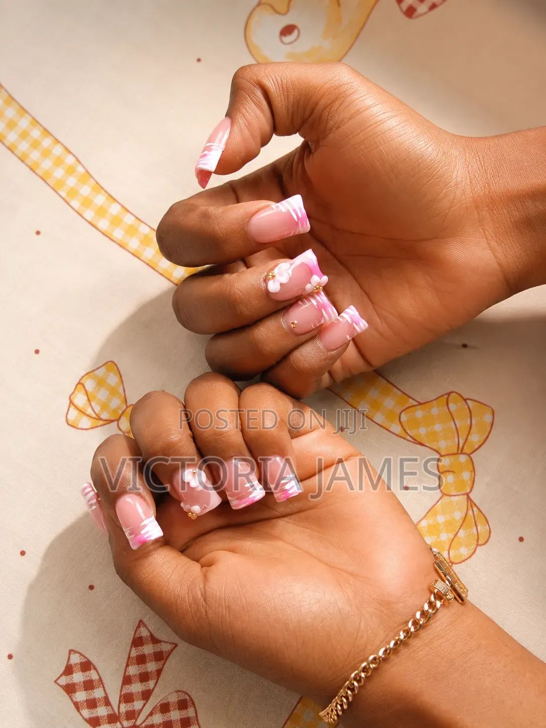 Handmade Press-on Nails | Custom Sizes & Designs