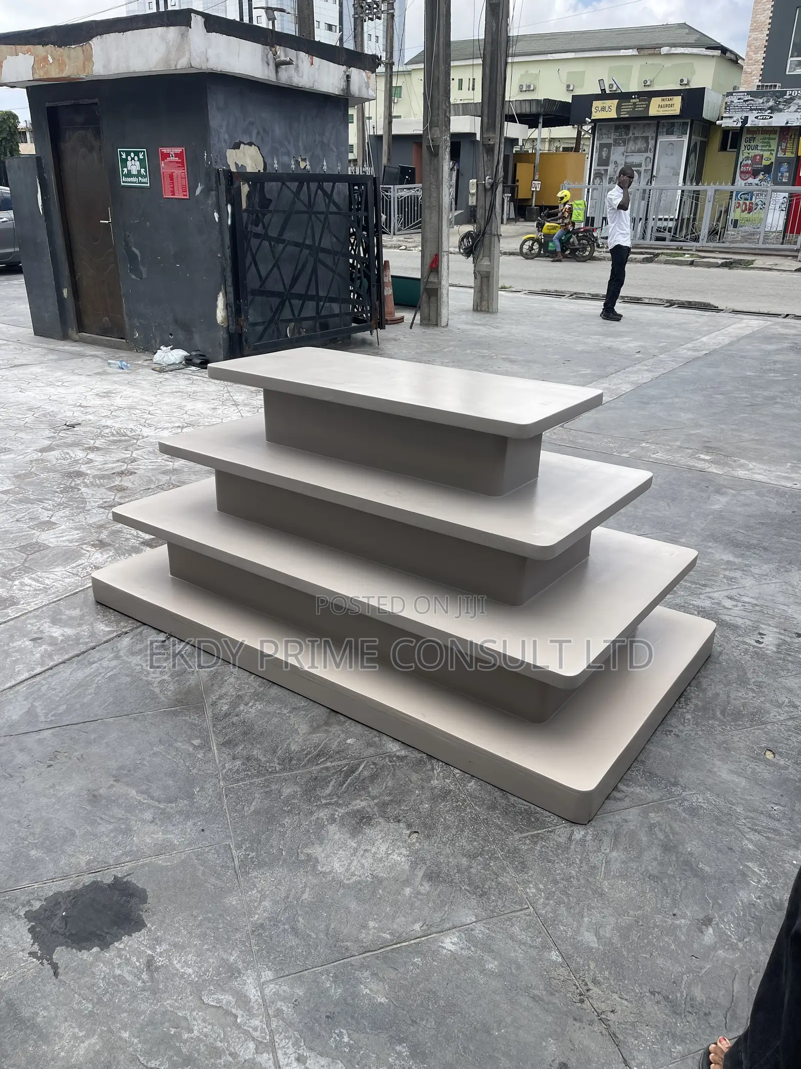 Display Table