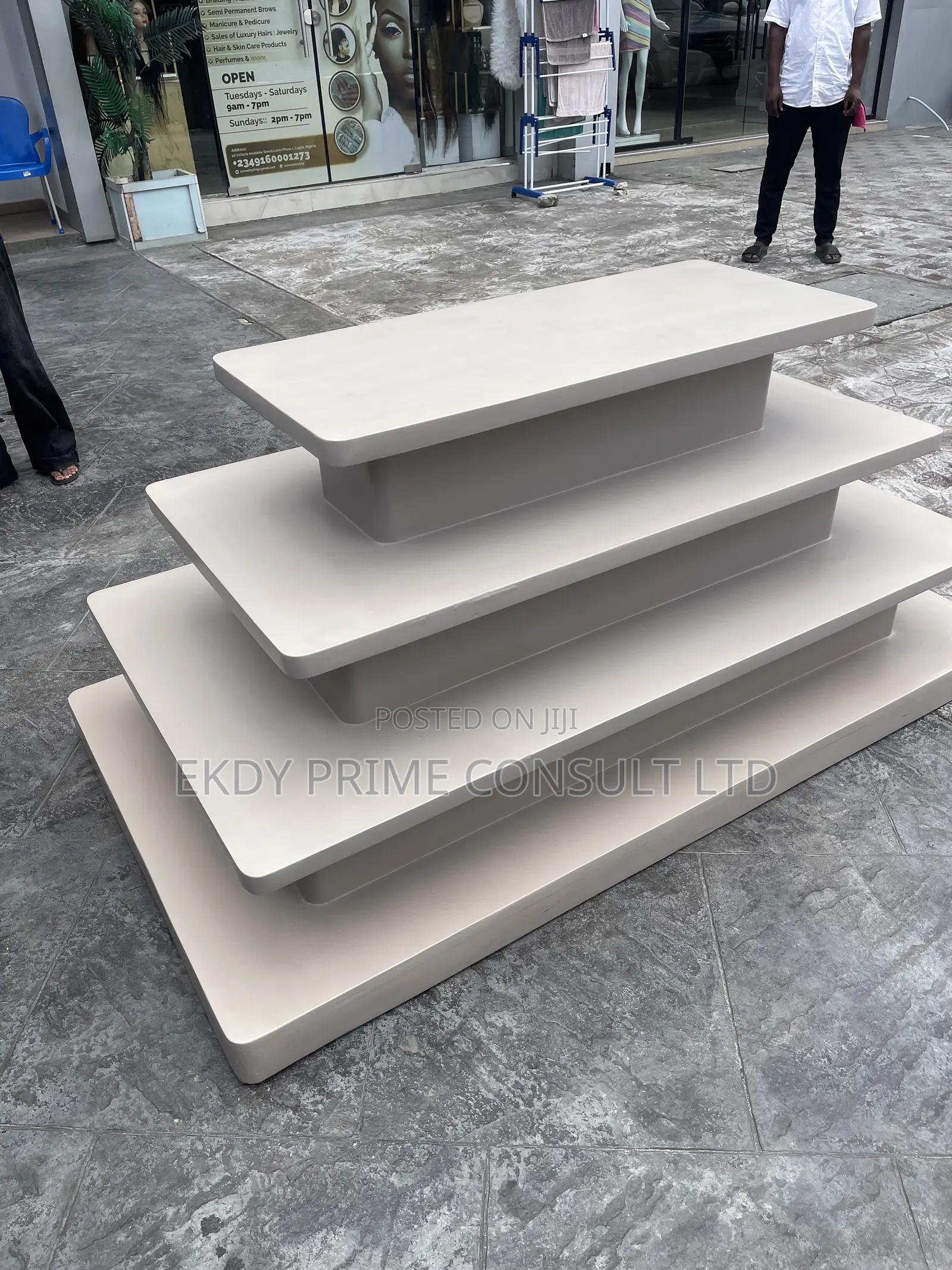 Display Table