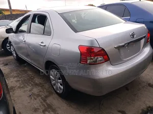 Toyota Yaris 1.5 Automatic 2009 Silver