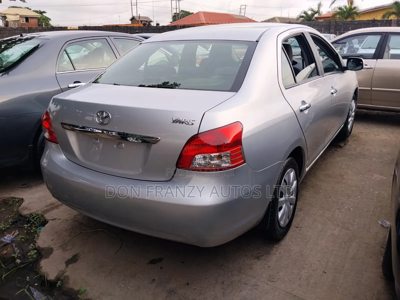 Toyota Yaris 1.5 Automatic 2009 Silver