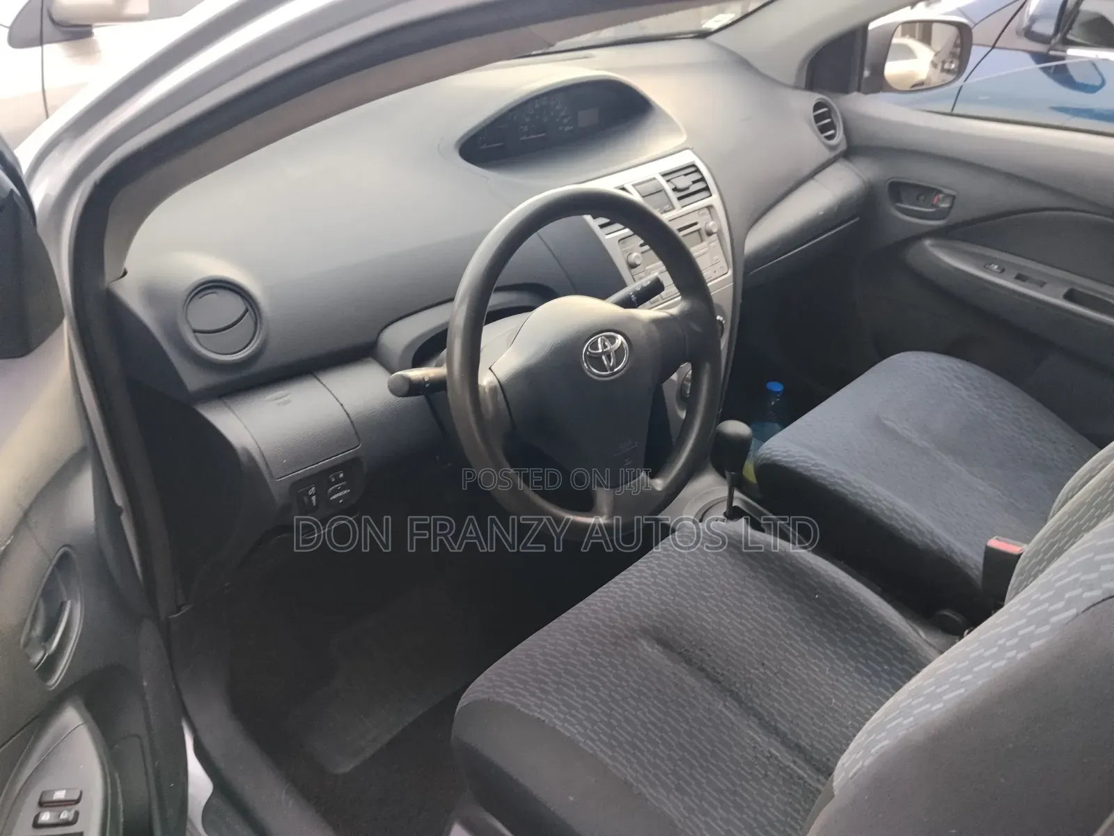 Toyota Yaris 1.5 Automatic 2009 Silver