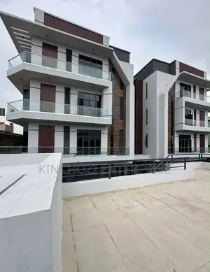 2bdrm Apartment in Lekki Phase 1 for rent