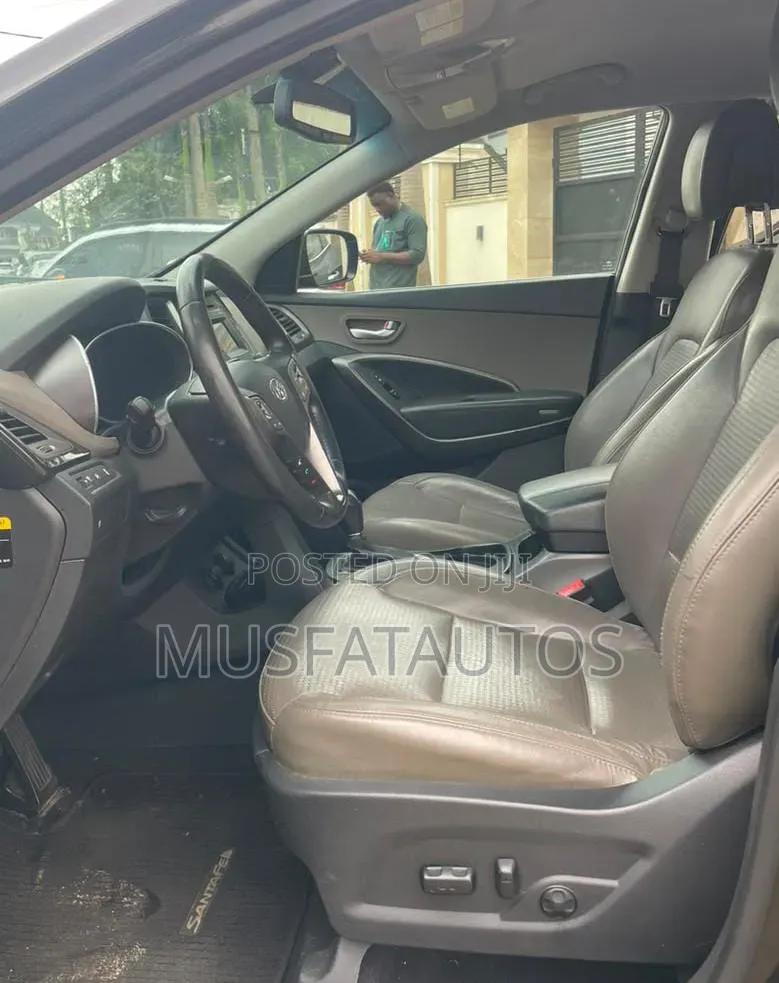 Hyundai Santa Fe 2013 Gray
