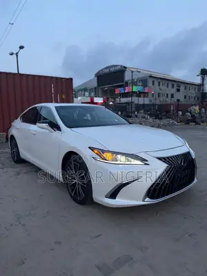 Lexus ES 350 F SPORT Design FWD 2023 White
