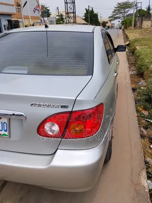 Toyota Corolla 2004 Silver