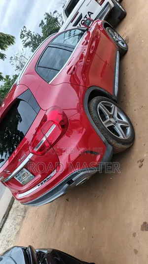 Mercedes-Benz GLA 250 2016 Red
