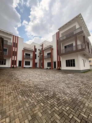 Furnished 5bdrm Townhouse/Terrace in Jahi for sale