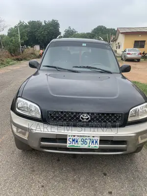Toyota RAV4 Automatic 2000 Black
