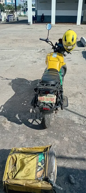 Max-S Max-S 200 2024 Yellow