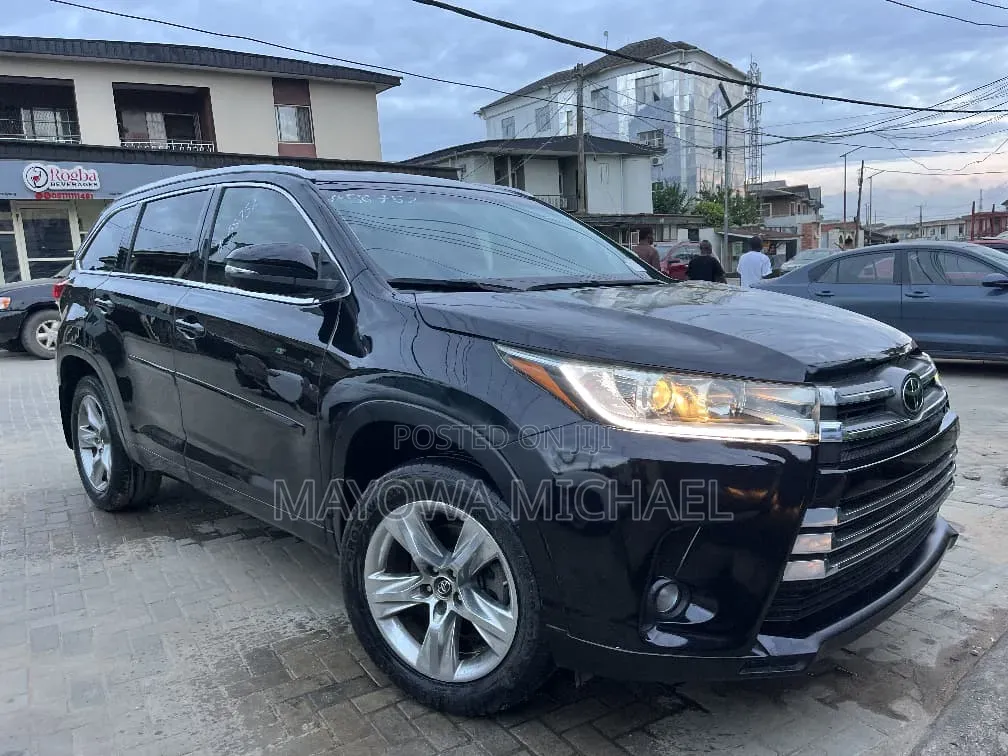 Toyota Highlander 2016 Black