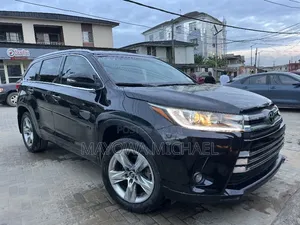 Toyota Highlander 2016 Black