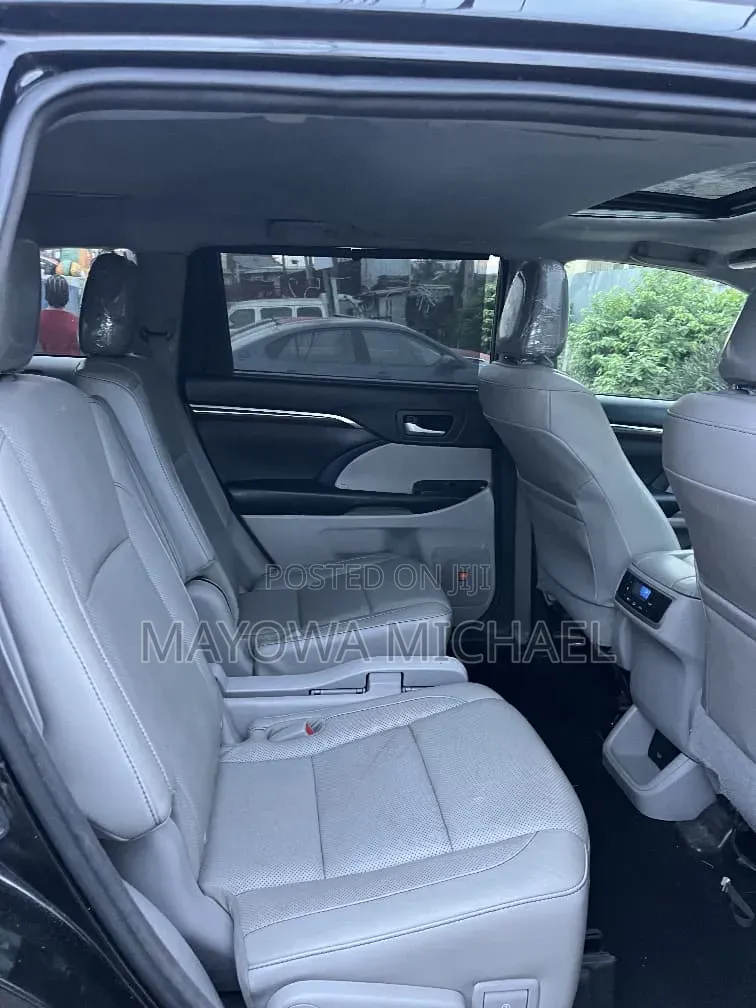 Toyota Highlander 2016 Black