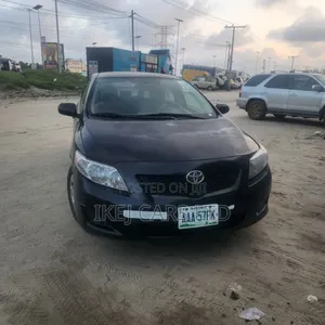 Toyota Corolla 2010 Black