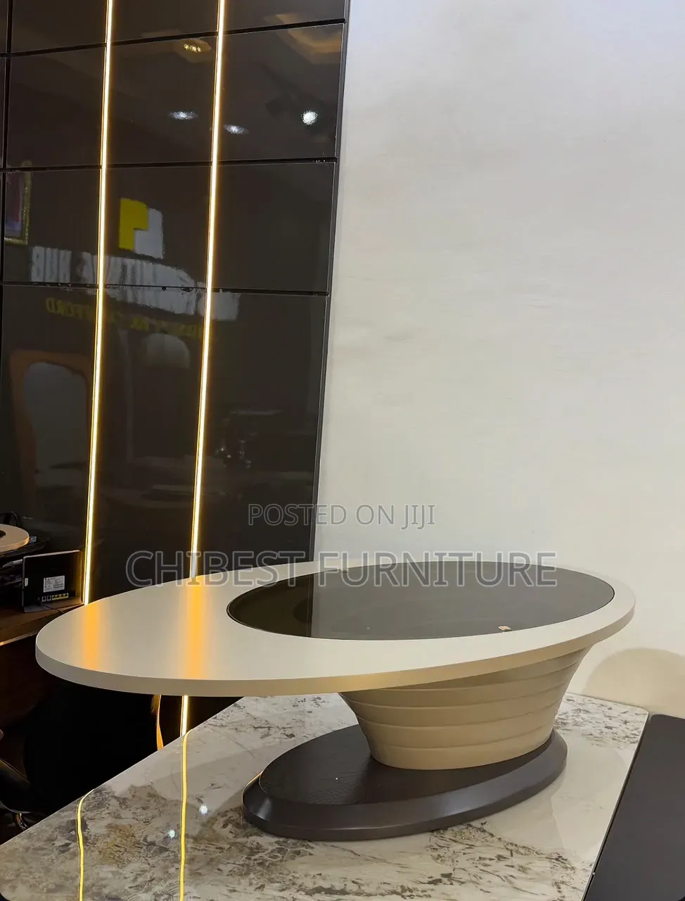 Modernized and Luxury Center Table.