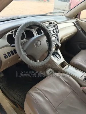 Toyota Highlander 2004 Red