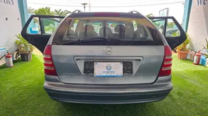 Mercedes-Benz C180 2002 Blue