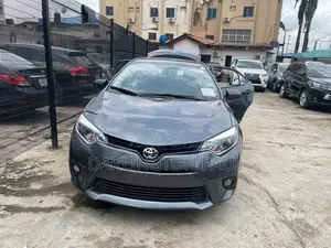 Toyota Corolla 2015 Blue