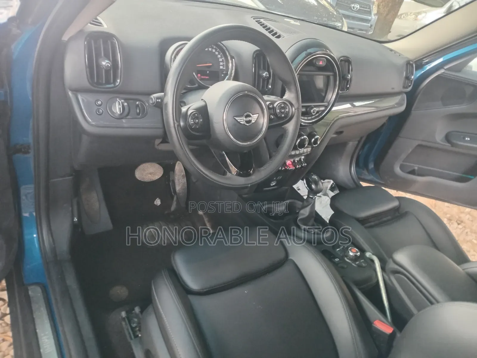 Mini Cooper 2018 Blue