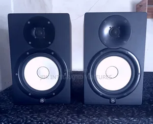 Yamaha HS8
