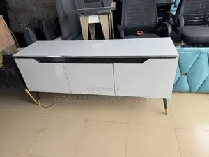 5 Ft TV Stand