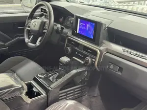 Toyota Tacoma 2024 Gray
