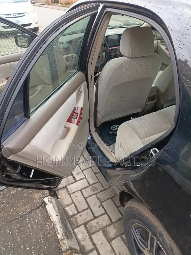 Toyota Corolla 2005 Black