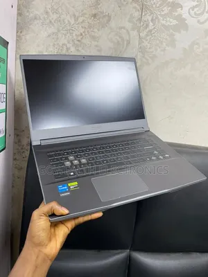 Laptop MSI MSI Sword 15 16GB Intel Core i5 SSD 512GB