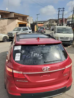 Hyundai Santa Fe 2015 Red